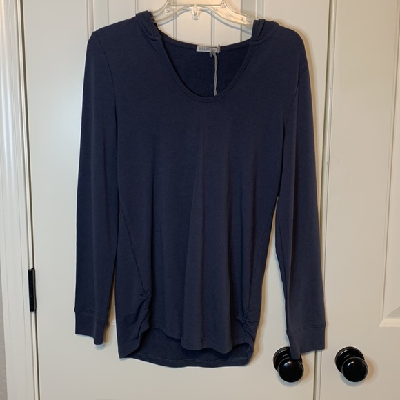 Barefoot Dreams Malibu Hoodie small new - Picture 2 of 6